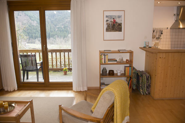 Wohnbereich mit Ausblick und Balkon -  Ferienwohnung "Türle"